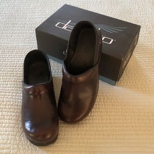 Dansko Pro Cabrio Clogs